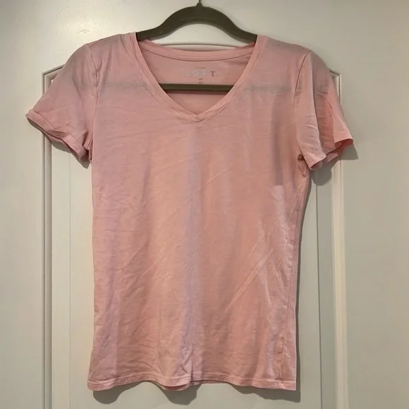 Ann Taylor Loft Soft Vneck Short Sleeve Pink Tshirt Size XS - Picture 1 of 8
